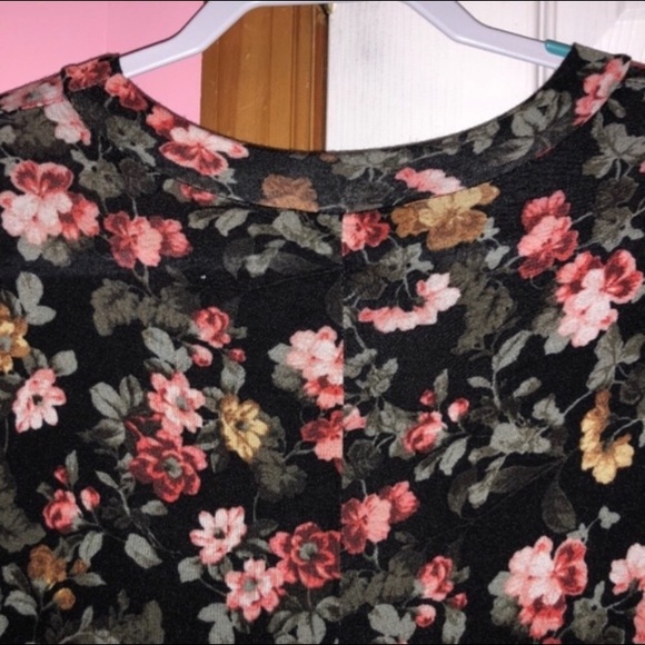 Annabelle Floral Hi-low Tunic. Large - Picture 6 of 8